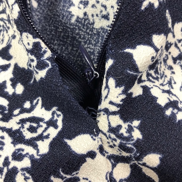 Lush Floral V Back Jumpsuit Romper Dress Shorts XS - Picture 7 of 10